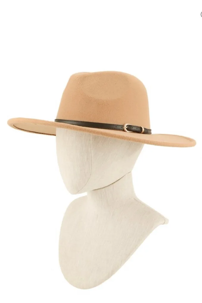 Basic Buckle Fedora (Camel)