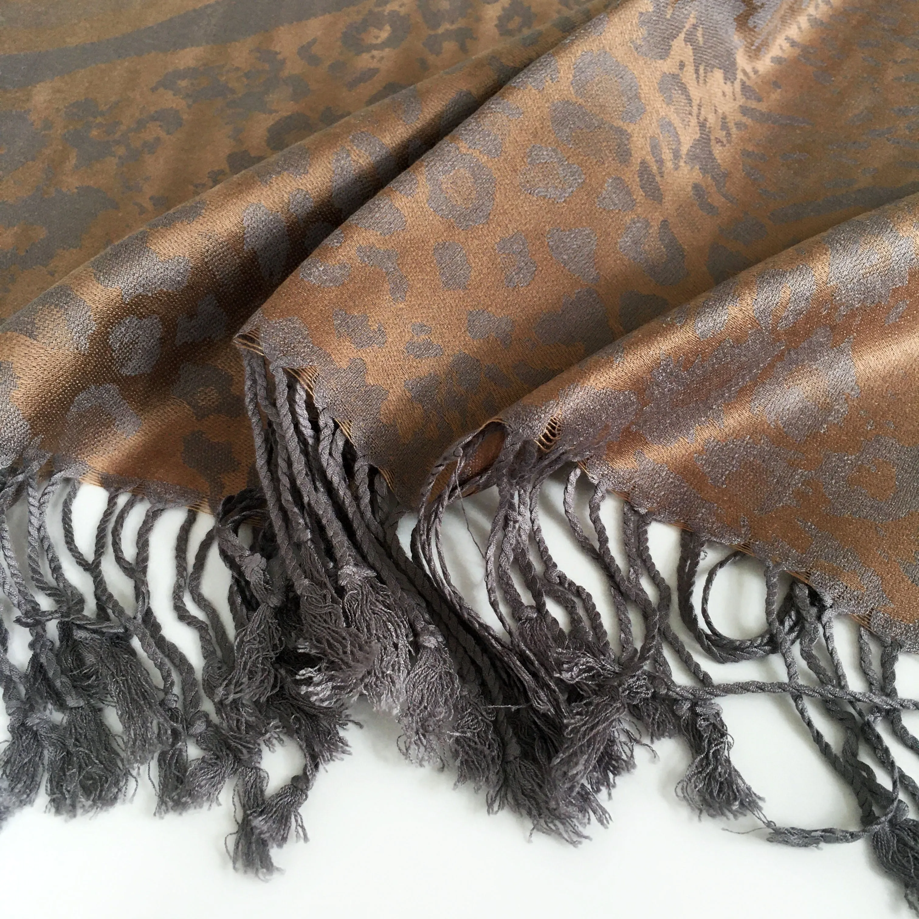 BRONZE LARGE LEOPARD PRINT REVERSIBLE PASHMINA SHAWL SCARF